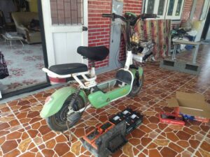บีบีแบตเตอรี่ ขายแบตเตอรี่จักรยานไฟฟ้า ราคาถูก 6-DZF-12 12V 12Ah พร้อมบริการเปลี่ยนให้ถึงที่ฟรี กับแบตเตอรี่ 6-DZF-12